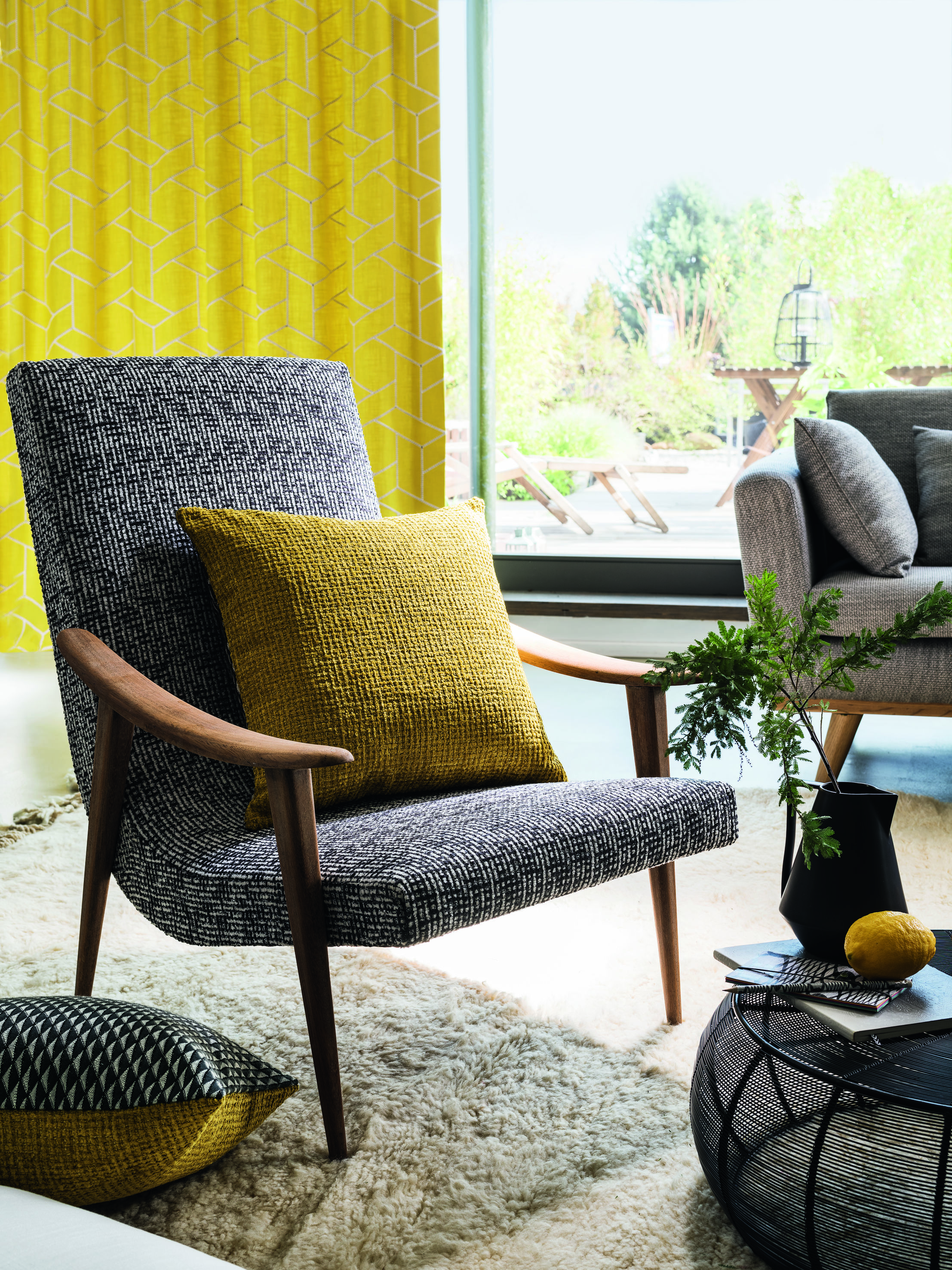 Ako zladiť interiérové tienenie a dodať domovu šmrnc?