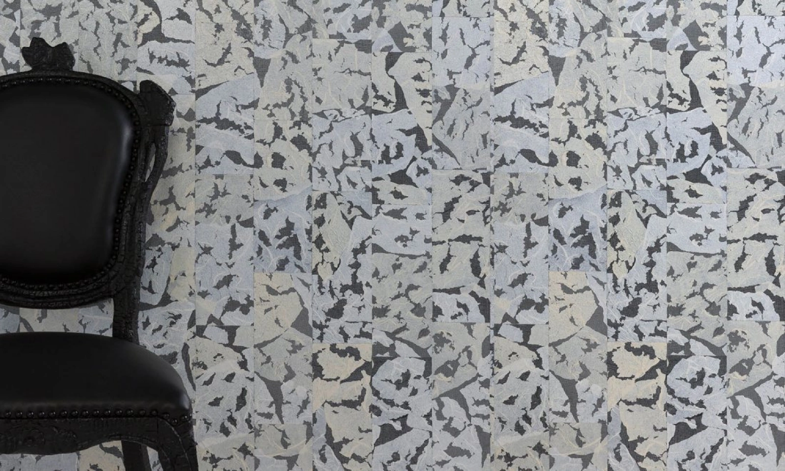 Arte Moooi wallcovering the extinct animals - Armoured boar