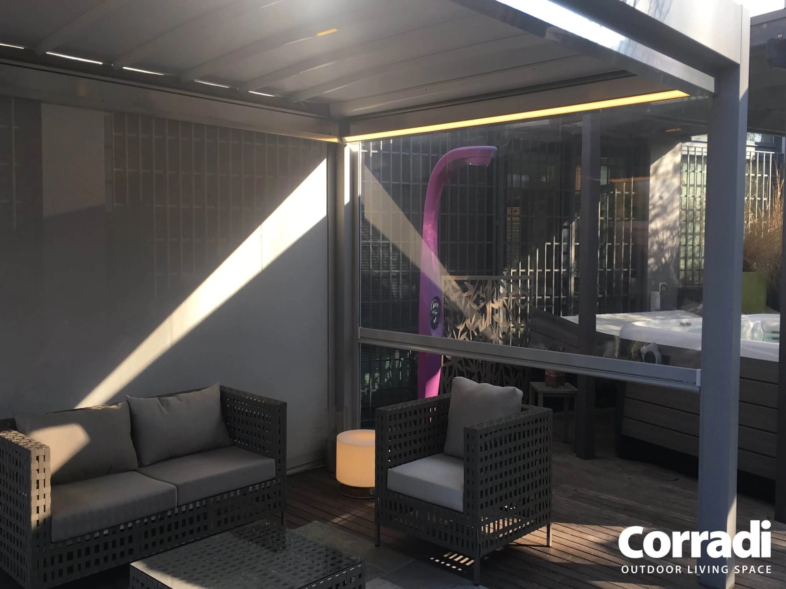 Screenové rolety do pergoly