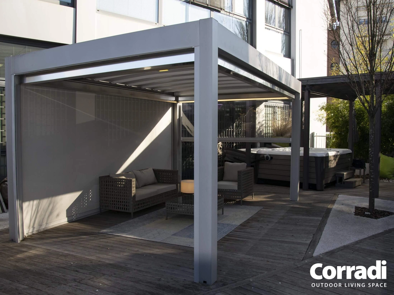 Screenové rolety do pergoly