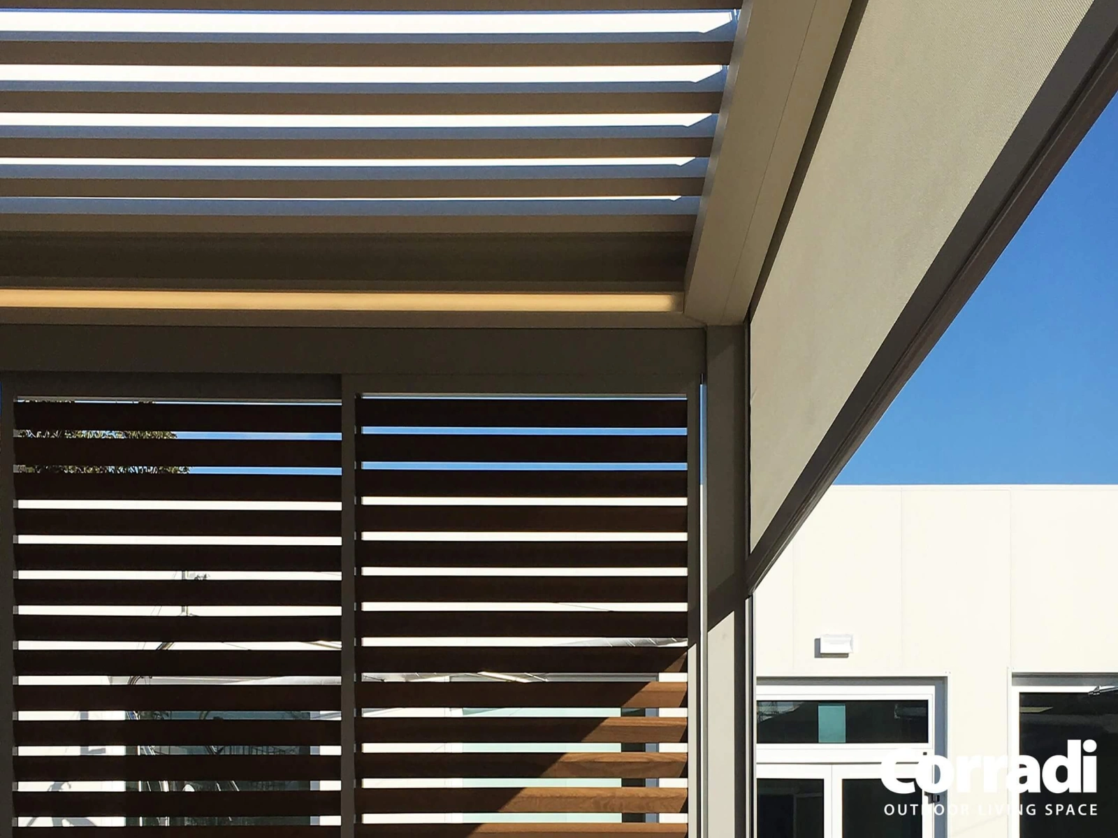 Screenové rolety do pergoly