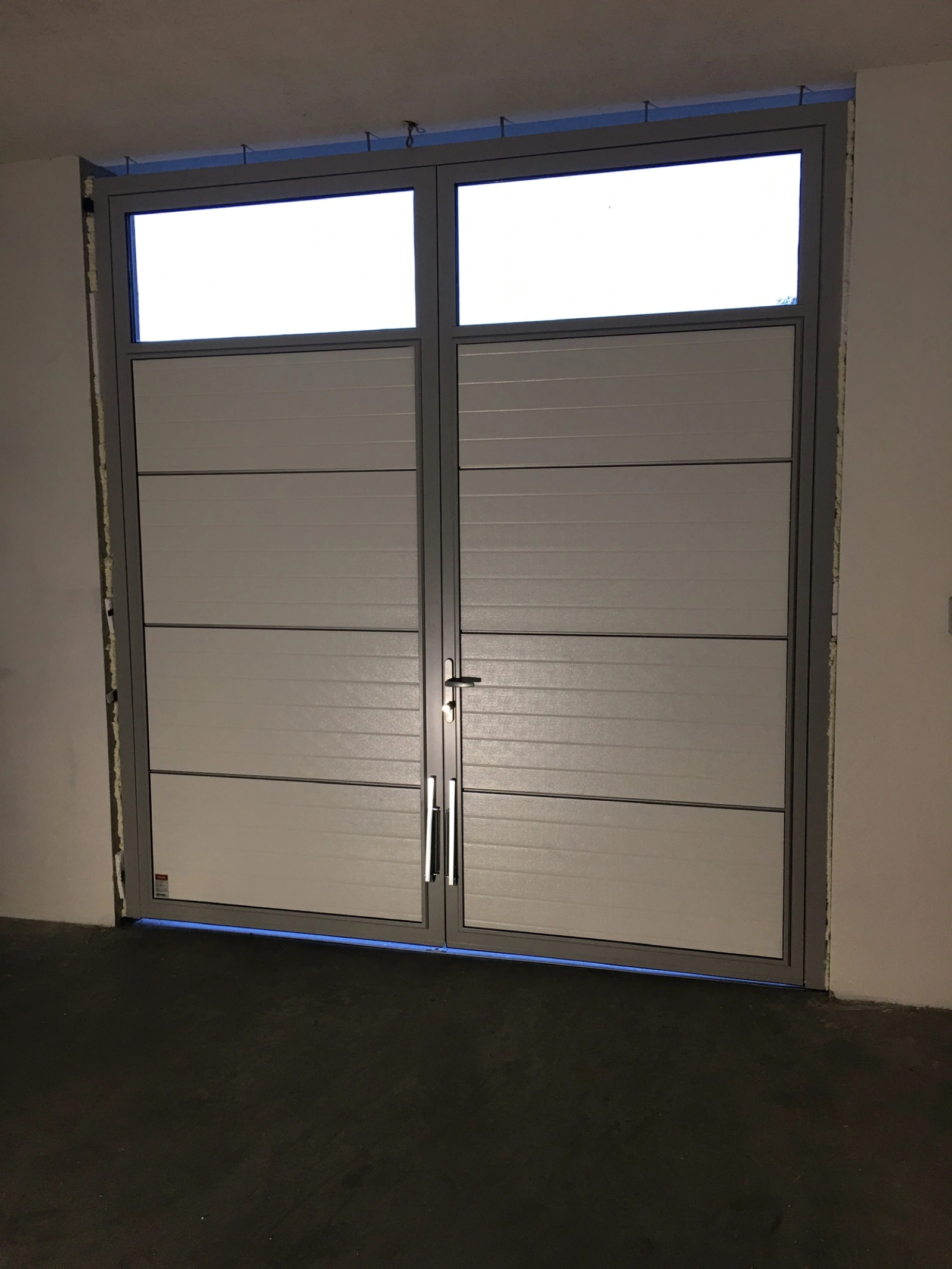 Krídlové garážové brány