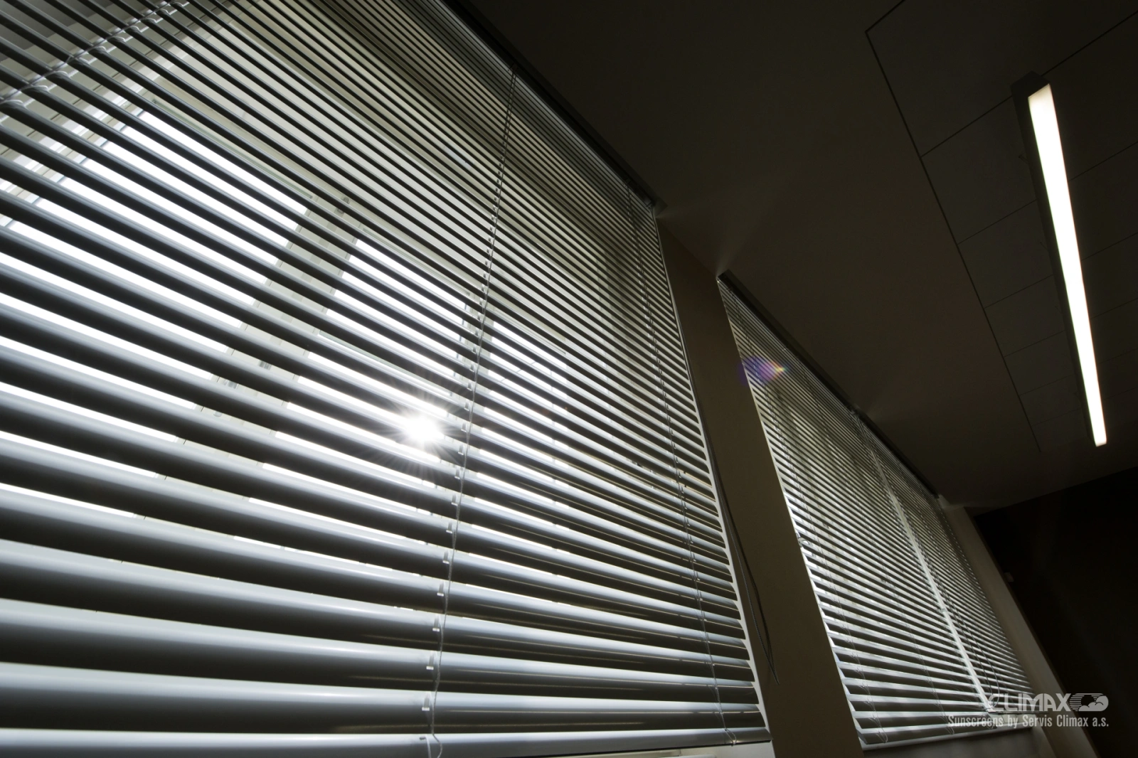 Hliníkové žalúzie INT 50