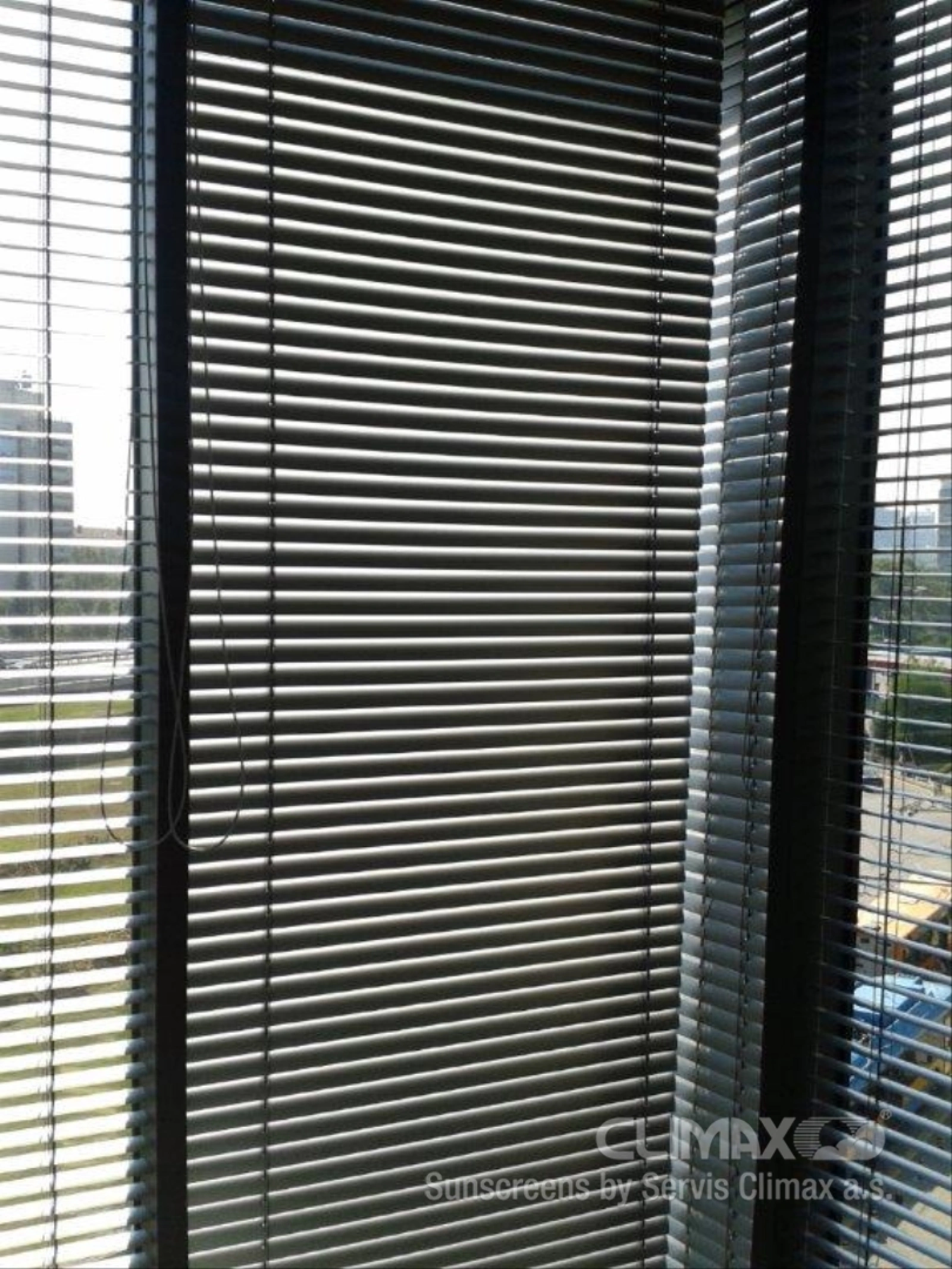 Hliníkové žalúzie INT 50