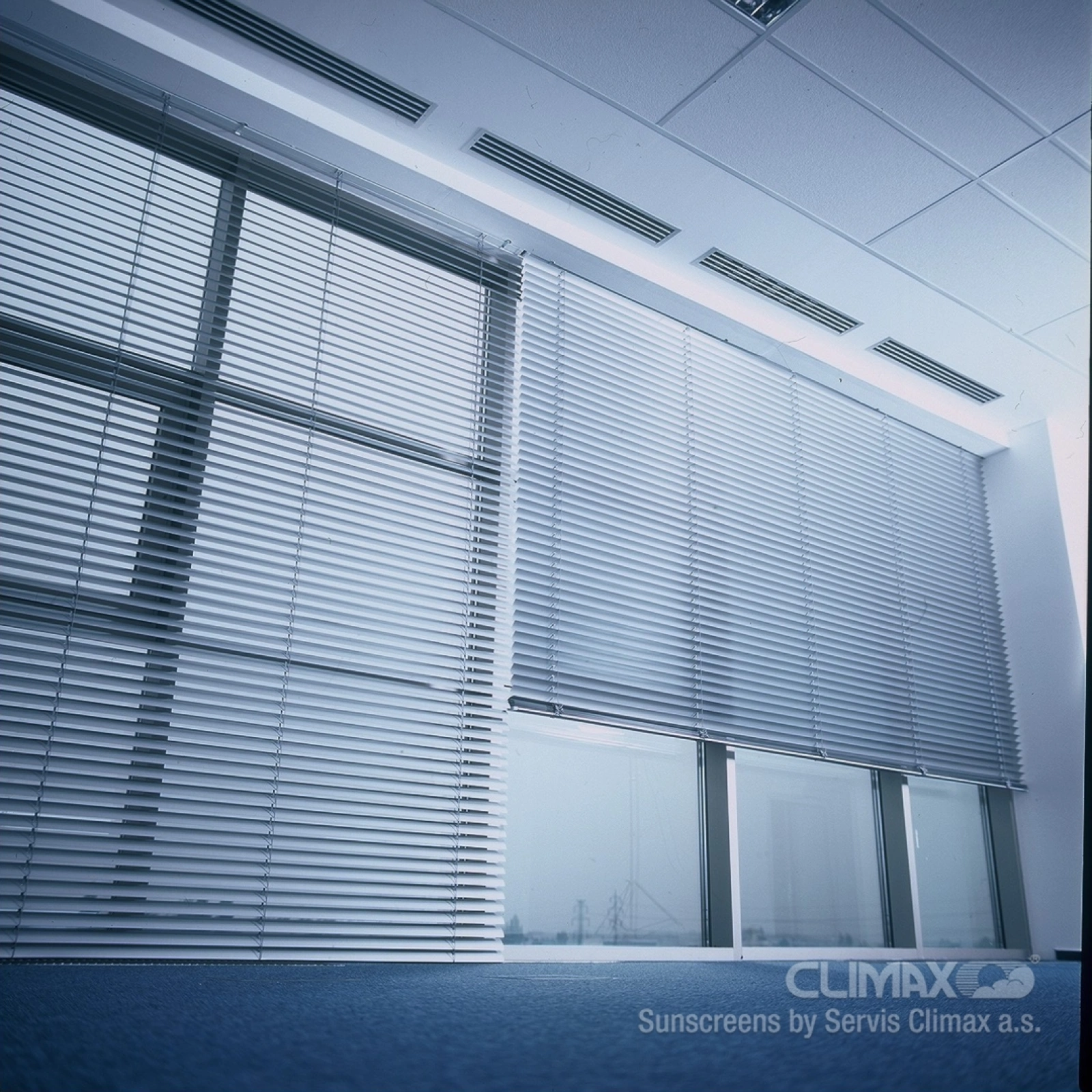 Hliníkové žalúzie INT 50