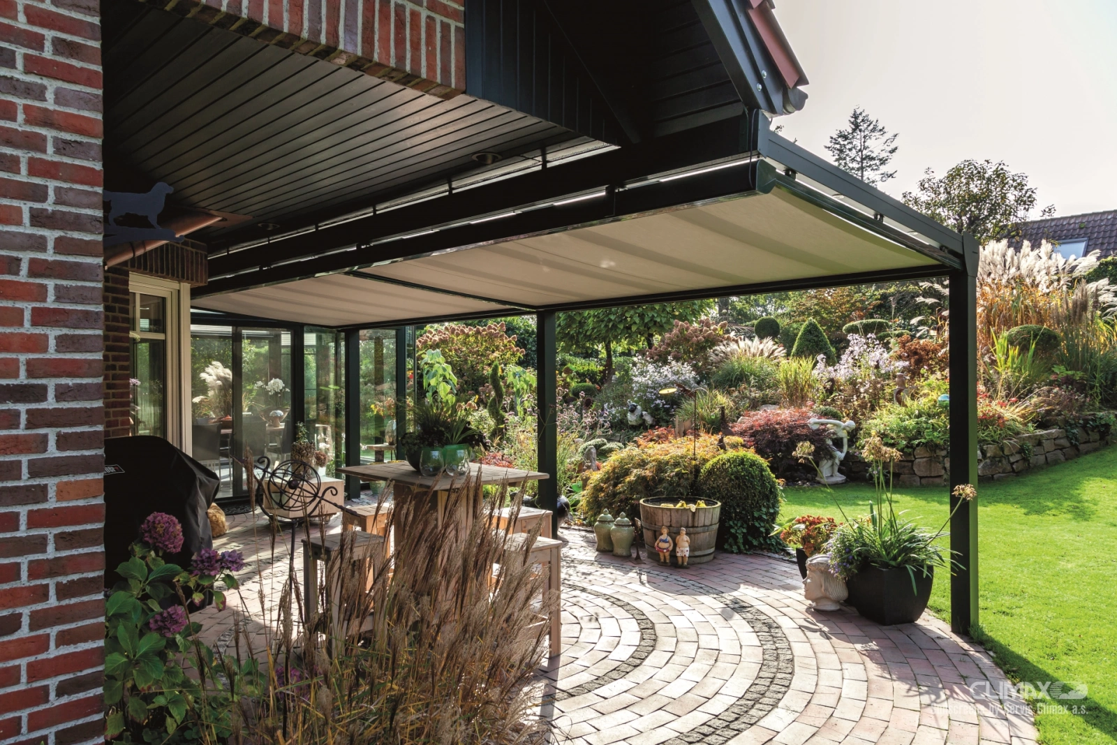 Markíza Gardena 250