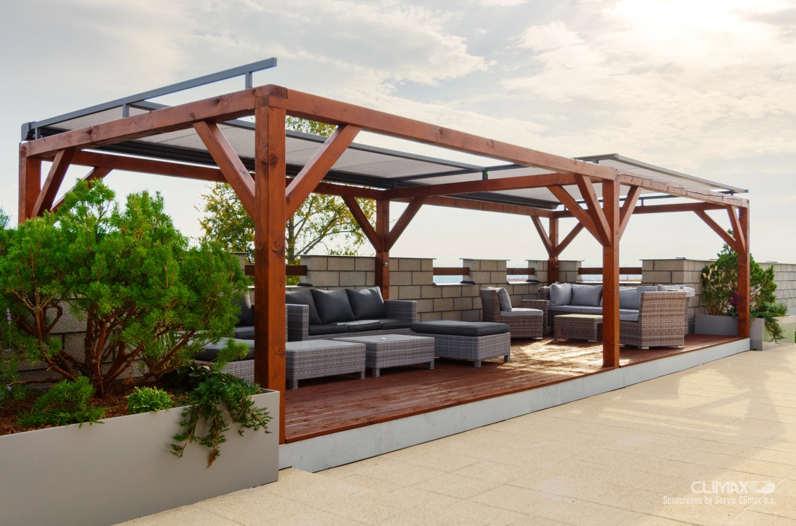 Markíza Gardena 350