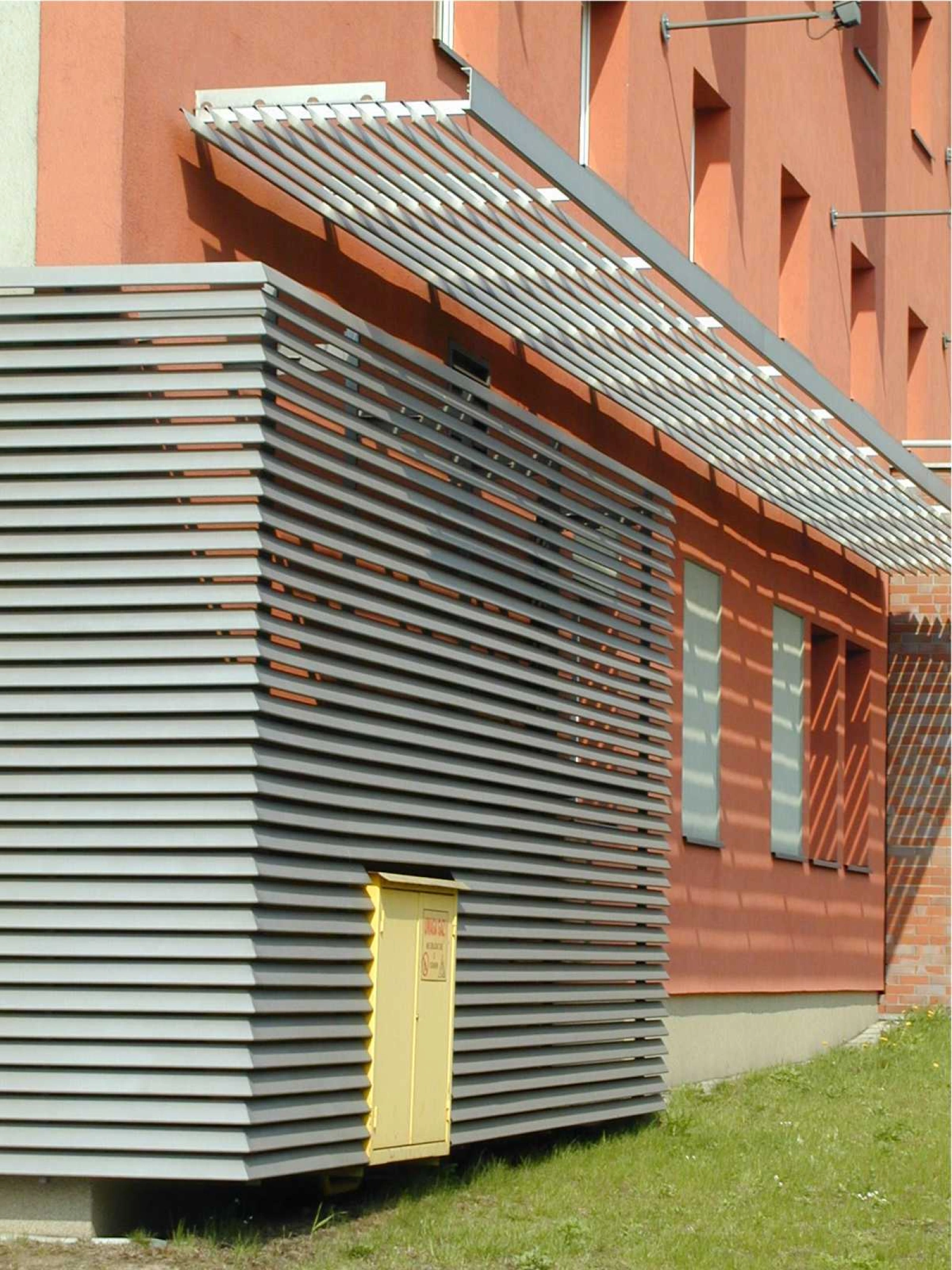 Horizontálne slnolamy