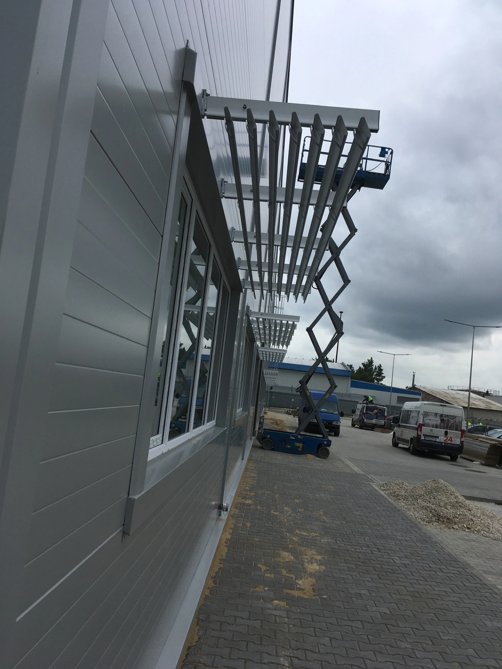 Horizontálne slnolamy