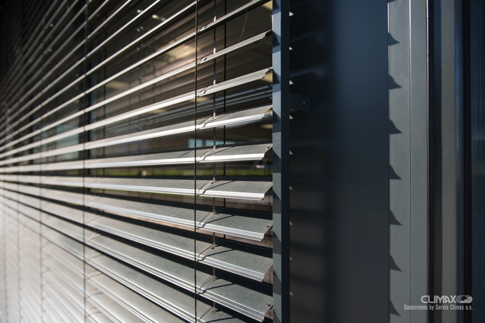 Vonkajšie žalúzie T80